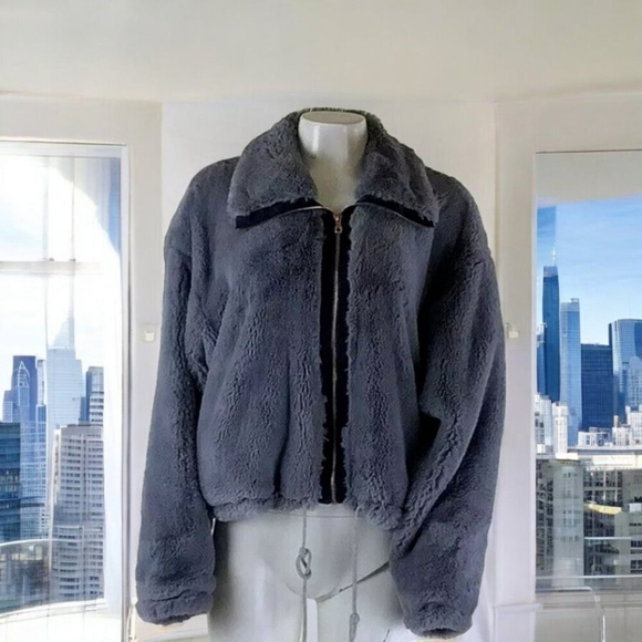 Anthropologie Siz M Bristol Faux Fur Jacket Blue Polyester Full Zip Soft Feel BI - Picture 1 of 9